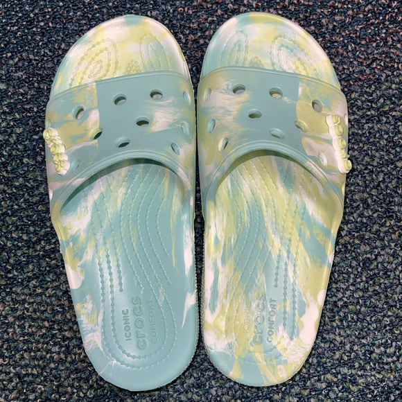 CROCS TieDye Slides with Jibbitz M8 W10 Like New - Picture 4 of 6